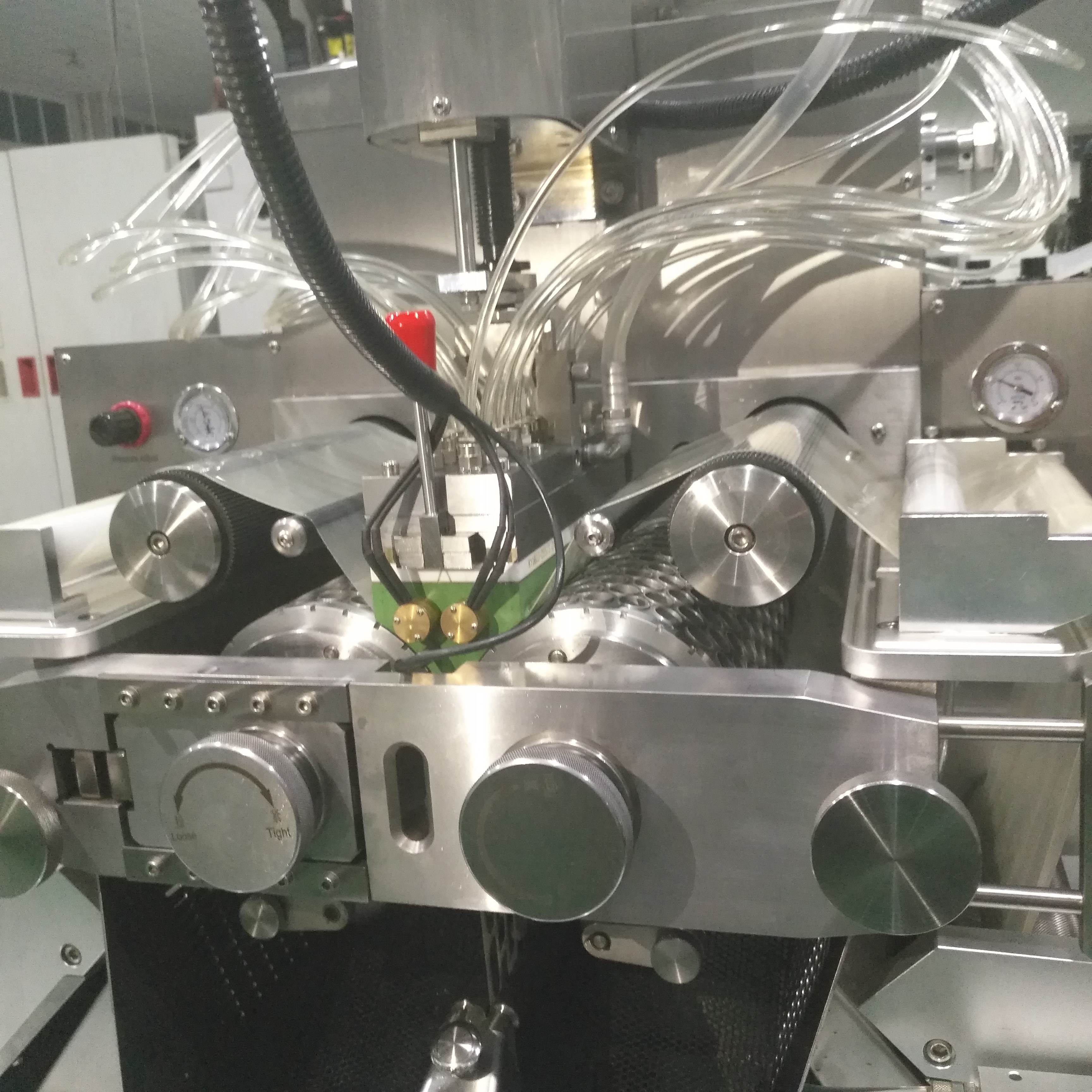 آلة صنع كرات الطلاء الأوتوماتيكية الكاملة S610 عالية الكفاءة حاصلة على شهادة CE