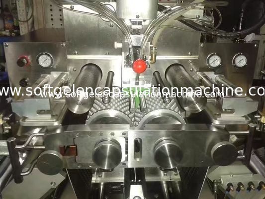3.5RPM آلة تغليف سوفتغيل آلة تعبئة زيت السمك ومعجون 120000 قطعة / ساعة
