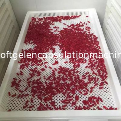 صواني تجفيف بلاستيكية بألوان مختلفة ومواد معدات الوقاية الشخصية من فئة الطعام 75 * 55 * 5 سم