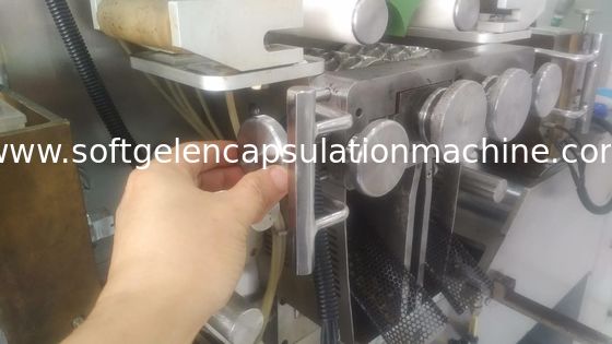 100000 قطعة / ساعة سوفتغيل آلة تغليف صنع كرات الألم التلقائي